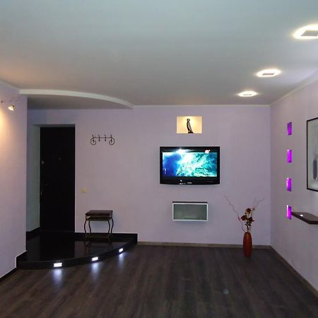 Apartment On Sovetskaya 103 Bobruisk Exterior photo